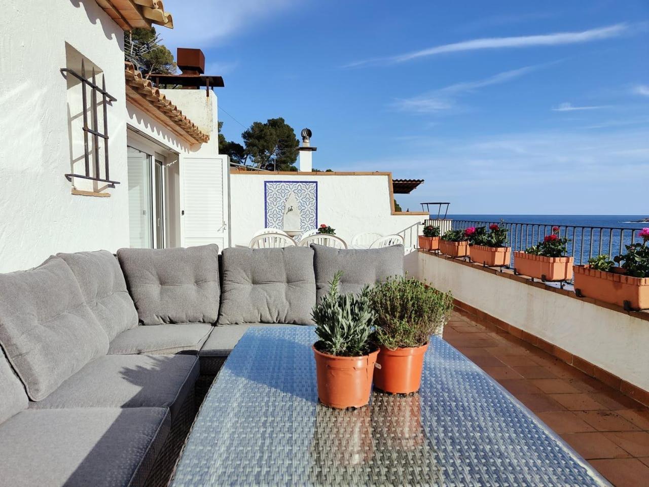 Tamariu Platja - Penthouse On Passeig Del Mar. Apartment Exterior photo