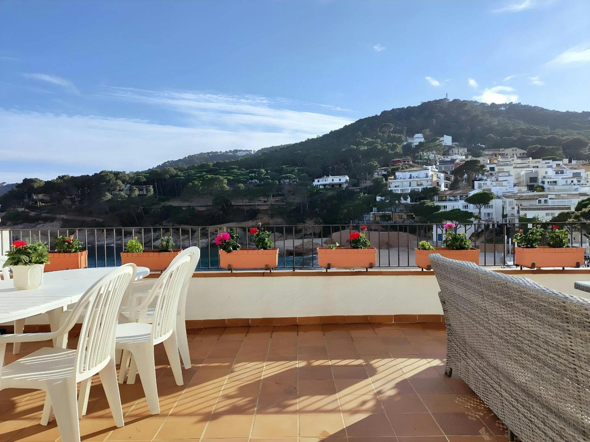 Tamariu Platja - Penthouse On Passeig Del Mar. Apartment Exterior photo
