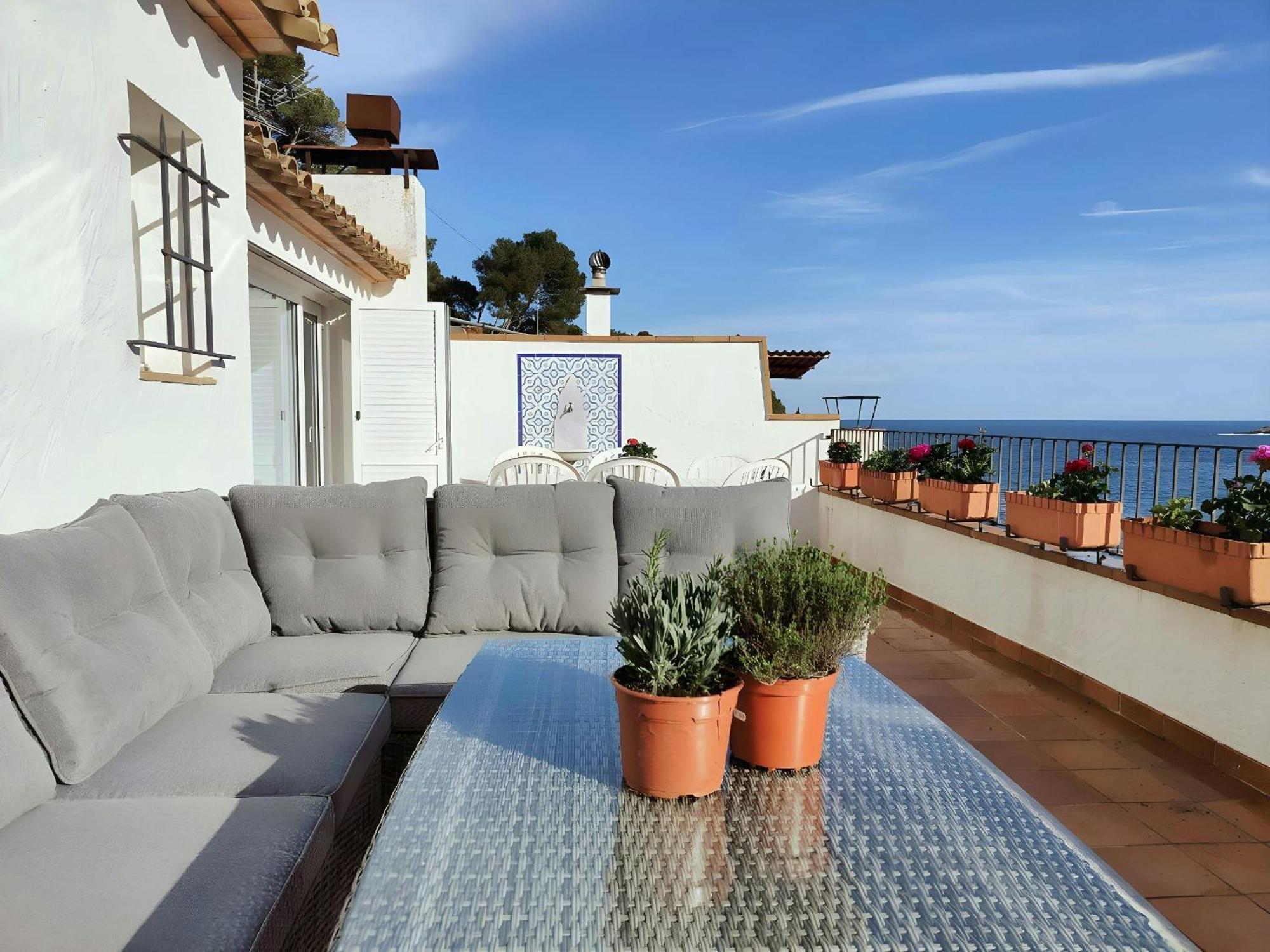 Tamariu Platja - Penthouse On Passeig Del Mar. Apartment Exterior photo